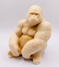 Load image into Gallery viewer, Handmade vegan soaps featuring a huge detailed gorilla soap gift boxed in beautiful eco friendly packaging crafted with natural French clays, activated charcoal and essential oils. a eco-friendly, zero waste gift that’s cruelty-free, skin-nourishing, and perfect for gorilla lovers, gifts for him and animal themed gifts. small business UK
