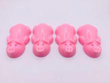 Load image into Gallery viewer, Pig Gift | pig lover gift | farm animal gift | cute pig gift | | Birthday gift, Christmas gift, Stocking filler, Little Pigs Vegan Soaps - Set of 4 90g - Gift Boxed Eco conscious gift This cute set of four gorgeous pig soaps are the perfect gift for any pig or farm animal lover! Beautifully gift boxed in eco friendly packaging, ready to give your loved one.