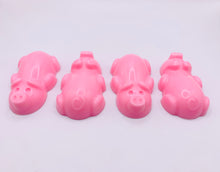 Load image into Gallery viewer, Pig Gift | pig lover gift | farm animal gift | cute pig gift | | Birthday gift, Christmas gift, Stocking filler, Little Pigs Vegan Soaps - Set of 4 90g - Gift Boxed Eco conscious gift This cute set of four gorgeous pig soaps are the perfect gift for any pig or farm animal lover! Beautifully gift boxed in eco friendly packaging, ready to give your loved one.