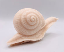 Load image into Gallery viewer, Handmade vegan soaps featuring a detailed snail, in beautiful eco friendly packaging. crafted with natural French clays, activated charcoal and essential oils. a eco-friendly, zero waste gift that’s cruelty-free, skin-nourishing, the perfect gift for snail lovers, gardeners or for animal lovers. small business UK