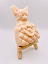 Load image into Gallery viewer, Handmade vegan soaps featuring a chihuahua peeping out of a handbag packaged in beautiful eco friendly packaging. crafted with natural French clays, activated charcoal and essential oils. a eco-friendly, zero waste gift thatās cruelty-free, skin-nourishing, the perfect gift for dog lovers or animal lovers. small business UK