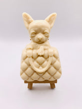 Load image into Gallery viewer, Handmade vegan soaps featuring a chihuahua peeping out of a handbag packaged in beautiful eco friendly packaging. crafted with natural French clays, activated charcoal and essential oils. a eco-friendly, zero waste gift thatās cruelty-free, skin-nourishing, the perfect gift for dog lovers or animal lovers. small business UK