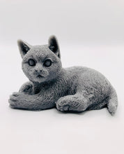 Load image into Gallery viewer, Handmade vegan soaps featuring a lazy cat, in beautiful eco friendly packaging. crafted with natural French clays, activated charcoal and essential oils. a eco-friendly, zero waste gift that’s cruelty-free, skin-nourishing, the perfect gift for cat lovers or for animal lovers. small business UK