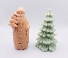 Load image into Gallery viewer, Handmade vegan Father Christmas and Christmas tree shaped vegan soaps gift boxed beautifully in eco friendly packaging. crafted with natural French clays, activated charcoal and essential oils. a eco-friendly, zero waste gift that’s cruelty-free, skin-nourishing, and perfect for animal lovers.
Perfect for Christmas gifts, secret Santa and stocking fillers. Small business UK