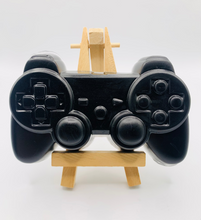 Load image into Gallery viewer, Handmade vegan soaps shaped as a video game controller. crafted with natural French clays, activated charcoal and essential oils. a eco-friendly, zero waste gift that’s cruelty-free, skin-nourishing, and perfect for gamers and gifting.