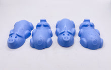 Load image into Gallery viewer, Pig Gift | pig lover gift | farm animal gift | cute pig gift | | Birthday gift, Christmas gift, Stocking filler, Little Pigs Vegan Soaps - Set of 4 90g - Gift Boxed Eco conscious gift This cute set of four gorgeous pig soaps are the perfect gift for any pig or farm animal lover! Beautifully gift boxed in eco friendly packaging, ready to give your loved one.