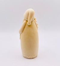 Load image into Gallery viewer, Christmas Gift | Secret Santa Gift | Stocking Filler | Father Christmas Gift | Santa Claus Gift | Christmas Tree Gift | eco conscious gifts. Father Christmas / Santa Vegan Soap This adorable Father Christmas soap is the perfect gift or festive gift! Available in your choice of colour and essential oil. zero waste gift. modern gifts. handmade home style. plastic free soap UK. Christmas decor. Christmas gift for him. Christmas gift for teachers.