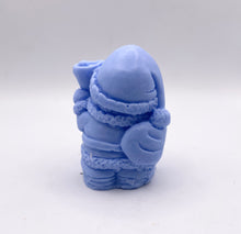 Load image into Gallery viewer, Handmade vegan Father Christmas shaped vegan soaps gift bagged in eco friendly packaging. crafted with natural French clays, activated charcoal and essential oils. a eco-friendly, zero waste gift that’s cruelty-free, skin-nourishing, and perfect for animal lovers.
Perfect for Christmas gifts, secret Santa and stocking fillers. Small business UK