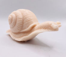 Load image into Gallery viewer, Handmade vegan soaps featuring a detailed snail, in beautiful eco friendly packaging. crafted with natural French clays, activated charcoal and essential oils. a eco-friendly, zero waste gift that’s cruelty-free, skin-nourishing, the perfect gift for snail lovers, gardeners or for animal lovers. small business UK