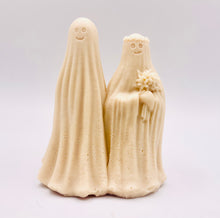 Load image into Gallery viewer, Handmade vegan soaps shaped as a ghost bride and groom. crafted with natural French clays, activated charcoal and essential oils. a eco-friendly, zero waste gift that’s cruelty-free, skin-nourishing, and perfect for Halloween weddings and gifting.
small business UK