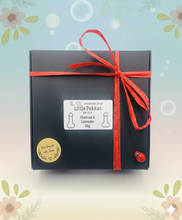 Load image into Gallery viewer, Mini penis shaped vegan soaps. Gift boxed.