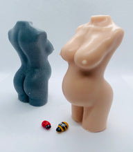 Load image into Gallery viewer, Baby Shower Gift | Mum to Be Gift | Baby Shower Favours | New Mum Gift | Pregnancy Gift | Handmade vegan pregnant lady–shaped soap, 100g, made with natural ingredients and essential oils, eco‑friendly packaging by Soap Simple Creations Etsy UK