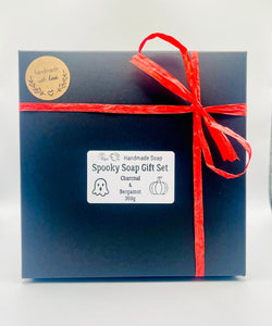 Halloween gift idea | Halloween party favours | pumpkin gift | skull gift | ghost gift | bat gift | witch gift | spooky season gift | witchy gift | witchcraft gift | Birthday gift, Christmas gift, Stocking filler, Secret Santa gift, Teacher gift, Thank you gift, New baby gift, Baby shower gift, Housewarming gift, Easter gift, Valentine’s Day gift, Mother’s Day gift, Father’s Day gift, Wedding gift, personalised gift, Anniversary gift, Thinking of you gift, Get well soon gift, Friendship gift,