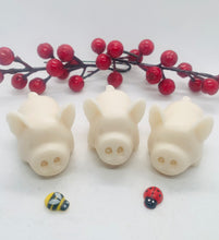 Load image into Gallery viewer, Set of 3 - Chunky Piggies 85g - Gift Boxed
