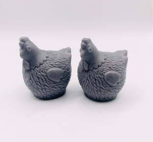 Chicken gift | chicken lover gift | Unique chicken gift | eco conscious gift Chickens / Hens Vegan Soap - Set of 2 - Gift Boxed
How cluckin’ cute are these chicken design soaps! Perfect for adding some farmyard charm to your bathroom. They’re almost too cute to use! 🐔 
These soaps are available to purchase in your choice of colour and essential oil. Beautifully nestled (gift boxed) in eco friendly packaging. ♻️

