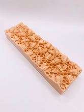 Load image into Gallery viewer, Busy Bee Full Soap Loaf 500g / 1kg.
