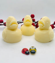 Load image into Gallery viewer, Set of 3 - Little Ducks 90g - Gift Boxed
