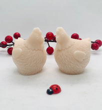 Load image into Gallery viewer, Chickens / Hens 80g - Set of 2 - Gift Boxed
