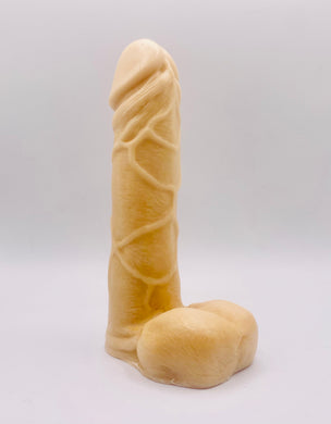 Novelty vegan soap in the shape of a penis with vein details. Highly realistic! Perfect for Pride Gifts UK, hen party gifts or fun secret Santa gift. Wrapped in beautiful eco friendly packaging. Small business UK. 