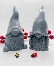 Load image into Gallery viewer, Mr &amp; Mrs Sugarplum The Gonk / Gnome 165g - Gift Boxed
