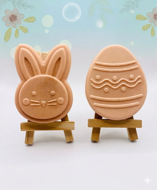 Easter Gift UK, Easter hamper, Eco conscious gifts, Easter Rabbit and Egg Vegan Soaps Set of 2 - Gift Boxed 
Easter isn’t just about chocolate (though we love that too)! Treat your loved ones to something a little different this year with our handmade vegan, Easter Gift Set—because clean hands should be just as fun as sticky fingers! zero waste gifts UK. handmade gifts UK. Handmade home style UK. BrIrish made. Handmade UK. 
Modern gifts UK. Vegan soap UK. 
