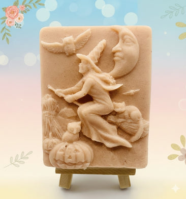 Handmade vegan soaps featuring a witch flying on her broomstick. crafted with natural French clays, activated charcoal and essential oils. a eco-friendly, zero waste gift that’s cruelty-free, skin-nourishing, and perfect for witch gifts and  Halloween gifts. Small business UK