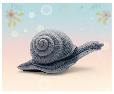 Handmade vegan soaps featuring a detailed snail, in beautiful eco friendly packaging. crafted with natural French clays, activated charcoal and essential oils. a eco-friendly, zero waste gift that’s cruelty-free, skin-nourishing, the perfect gift for snail lovers, gardeners or for animal lovers. small business UK
