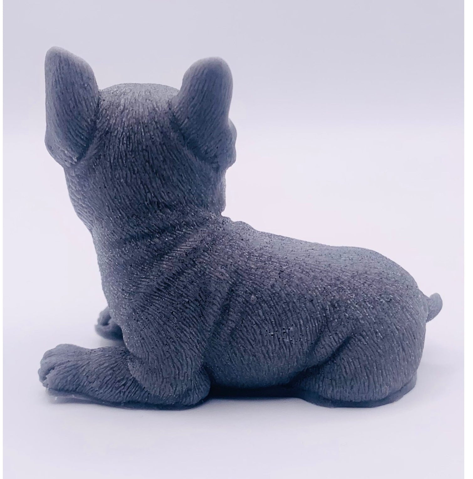 Handmade vegan soap featuring a french bulldog and packaged in beautiful eco friendly packaging. crafted with natural French clays, activated charcoal and essential oils. a eco-friendly, zero waste gift that’s cruelty-free, skin-nourishing, and perfect for frenchie owners, dog lovers and animal themed gifts. Small business UK