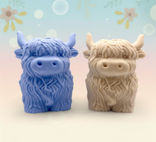 Load image into Gallery viewer, Handmade vegan soaps featuring a  large detailed highland cow. crafted with natural French clays, activated charcoal and essential oils. a eco-friendly, zero waste gift that’s cruelty-free, skin-nourishing, and perfect for highland coo lovers and animal themed gifts. small business UK
