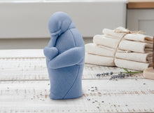 Load image into Gallery viewer, Handmade vegan soaps featuring a penguin holding a love heart  packaged in beautiful eco friendly packaging. Valentine’s Day gift idea 
