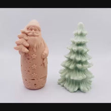 Load and play video in Gallery viewer, Santa &amp; Christmas Tree Vegan Soap Gift Set | Christmas Gift Set | Christmas Gift Idea | Secret Santa Gift | Stocking Filler
