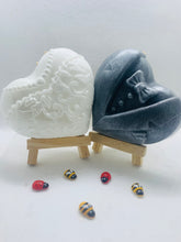 Load image into Gallery viewer, Wedding Soaps 200g - Gift Boxed
