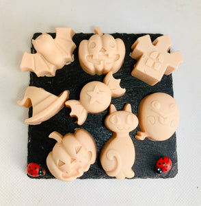 Mini Spooky Soaps 80g - Set of 8 - Gift Boxed