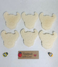 Load image into Gallery viewer, Highland Cow Hand Soaps 60g - Set of 6 - Gift Boxed
