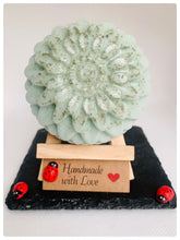 Load image into Gallery viewer, Spearmint &amp; Green French Clay Flower e 130g
