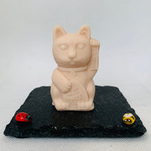 Load image into Gallery viewer, Chinese Fortune Cat 55g
