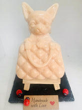 Load image into Gallery viewer, Chihuahua &amp; Handbag Soap 100g
